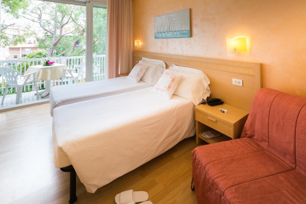 Corallo Wellness Hotel 디아노마리나 외부 사진